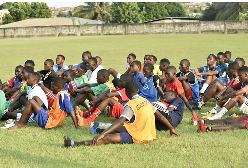 Tournoi de Montaigu : les U16 initiés aux lois du jeu