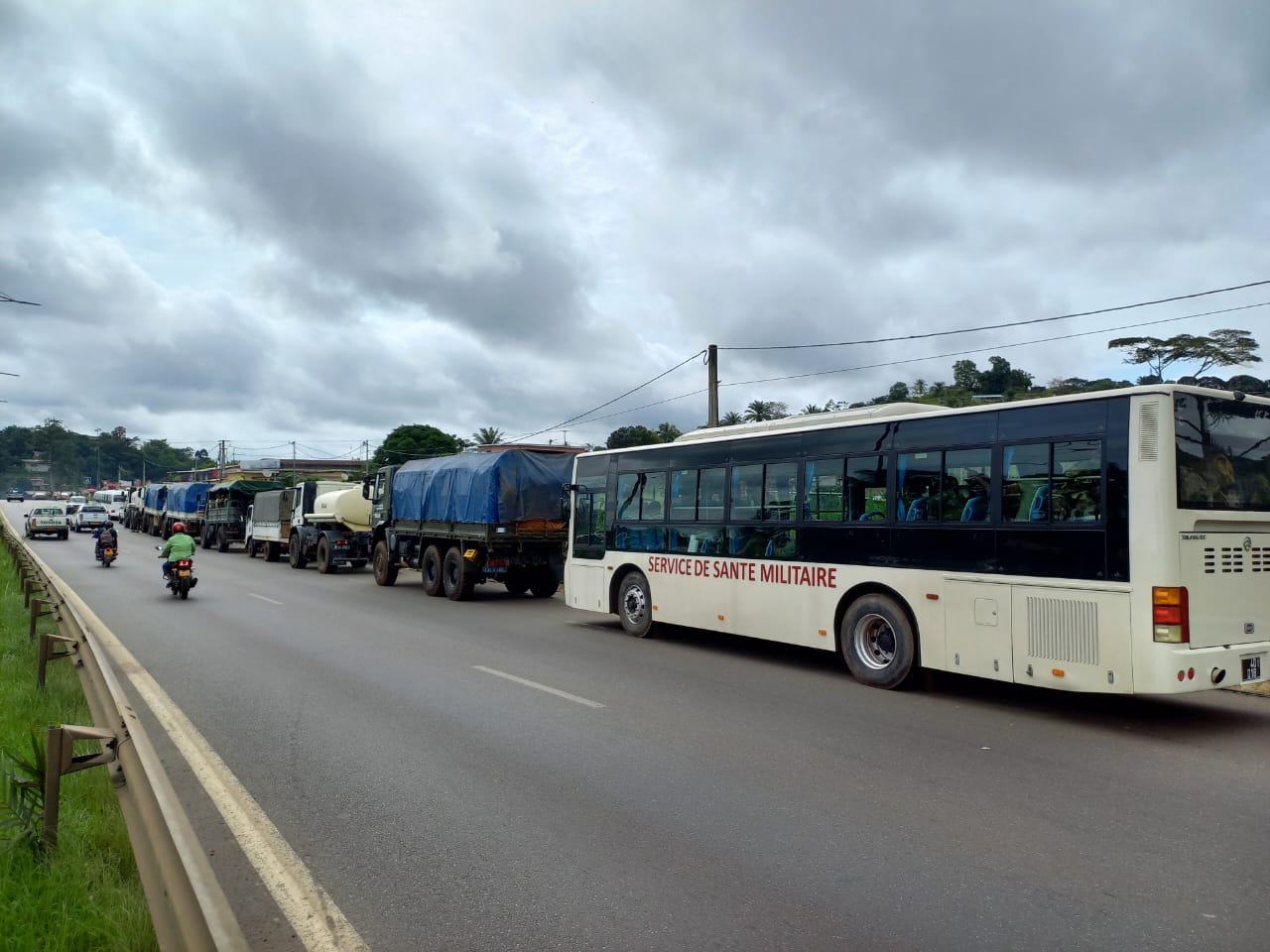 Une vue d’un bus de la santé militaire 