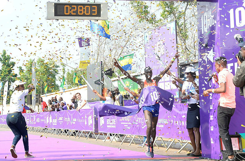 10 km de Port-Gentil : plus de 11 000 coureurs dans les starting-blocks