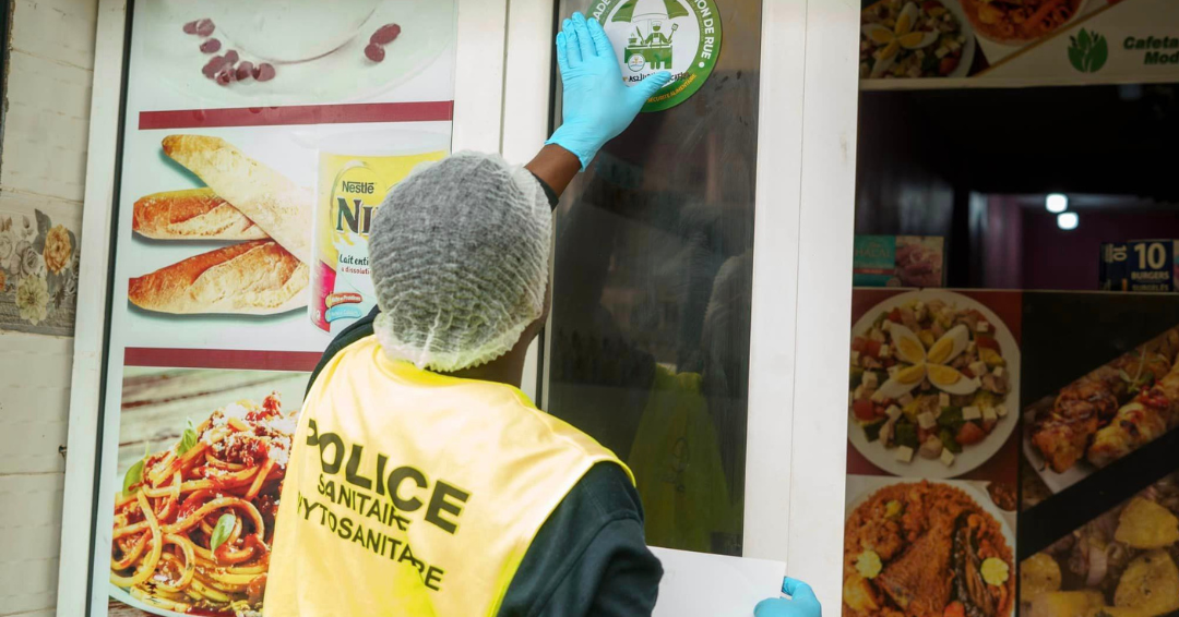 Agents de la police Sanitaire et Phytosanitaire.