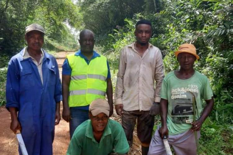 Lebamba : travaux d’ensoleillement sur l’axe Kanda-Idembé-Mabanga