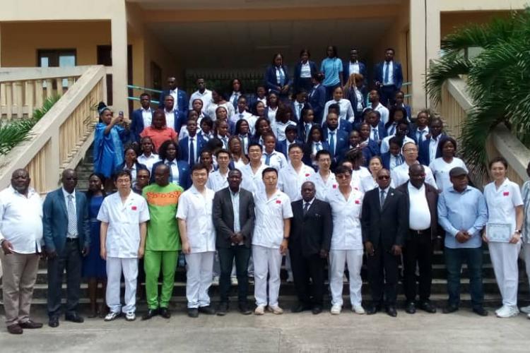 Coopération Gabon-Chine La mission médicale chinoise honorée par l’Université Marie Ndzaba