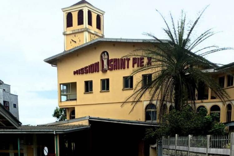 Une vue de l’église Saint-Pie X au Gabon 