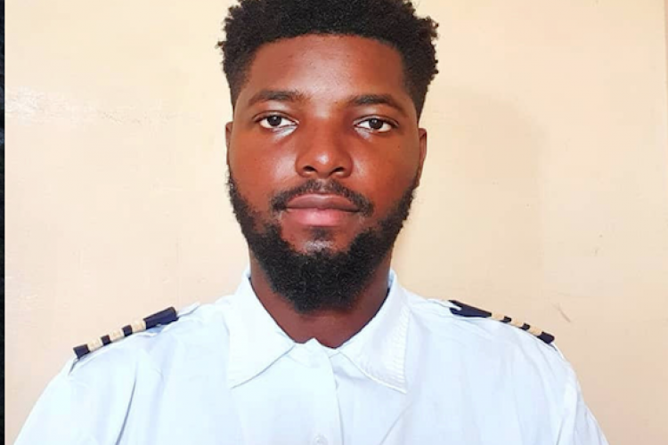 Aviation : Hervyn Ondo Ndong, pilote à 22 ans