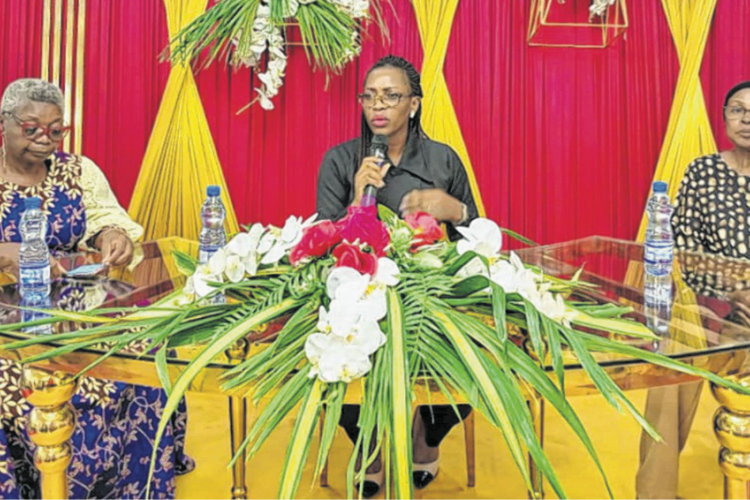 Les officiels lors de la récente réunion à Libreville des ressortissants de l’Ogooué-Ivindo, en prélude à la visite du chef de l’État.