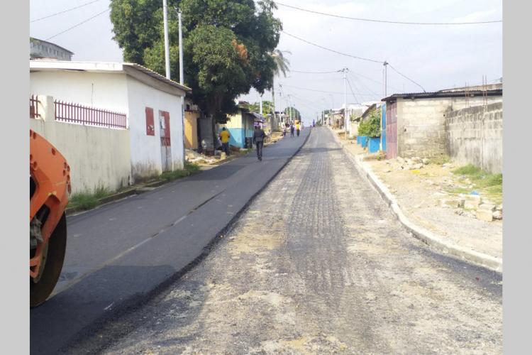 Réfection des voies secondaires de la capitale gabonaise : La satisfaction du ministre des TP
