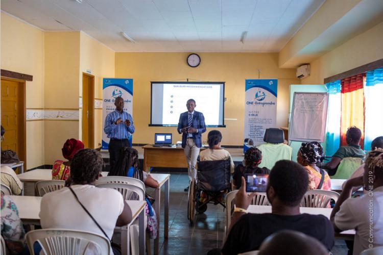 Formation : 16 agents de la DGAS et 106 personnes vivant avec un handicap outillés