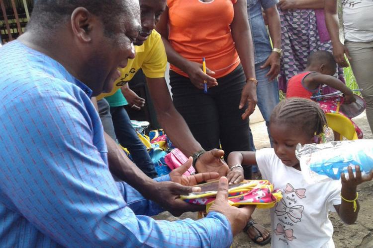 Kango/Œuvre de bienfaisance : Des kits scolaires pour les élèves des écoles publiques