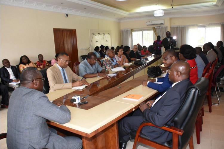 Crise dans la santé : Limoukou s'attaque à la "grippe" hospitalière