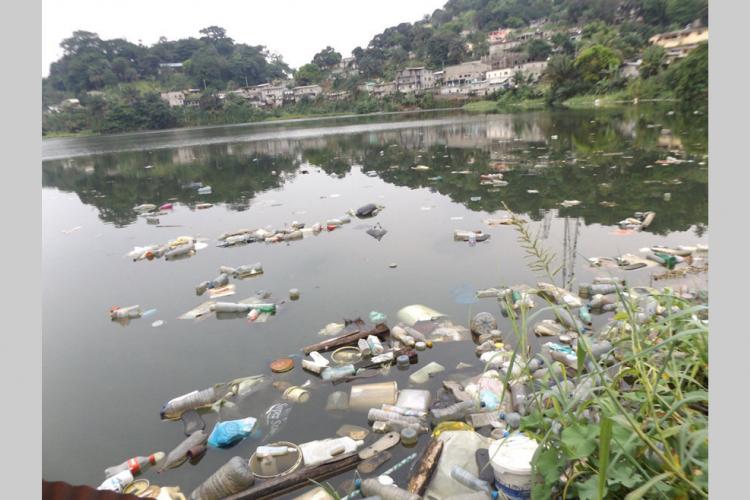 Lac de Nzeng-Ayong : Le dépotoir !