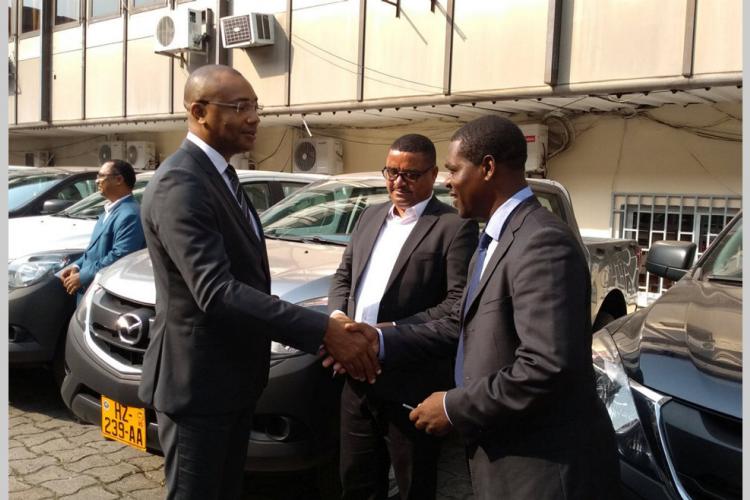 Allocation : Des véhicules pour les directeurs régionaux de santé