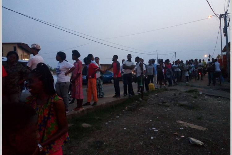 Accès à Edan : De longues files d'attente à Libreville