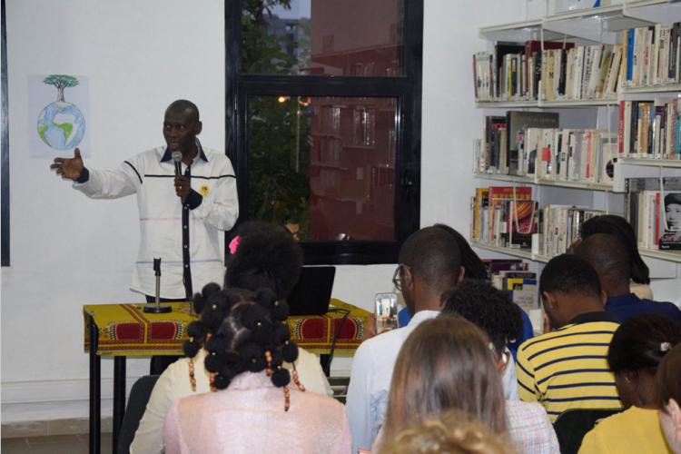 Culture : Une nuit et des idées en partage