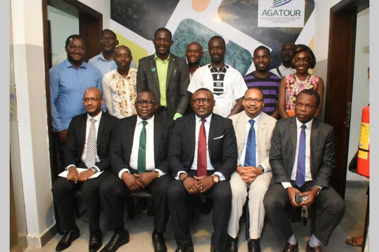 Guide touristique : Le SIGPG sur les fonts baptismaux