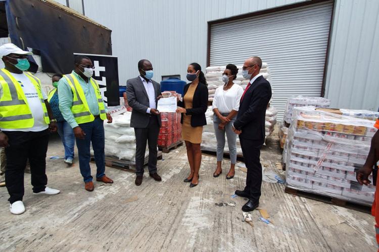 Covid-19 : L'appui de Bolloré Transport & Logistics et Canal +