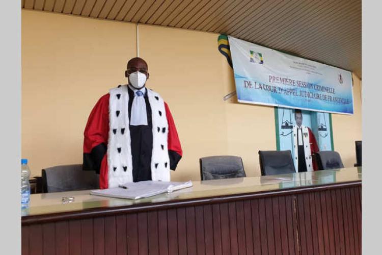 Franceville  : En prison pour avoir violé et enceinté son élève de 12 ans