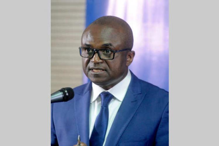 Lutte contre la corruption : Francis Nkea Ndzigue brandit à nouveau le bâton