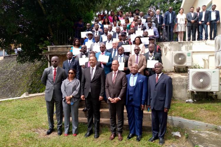 56 salariés de la Comilog congratulés de la médaille du travail