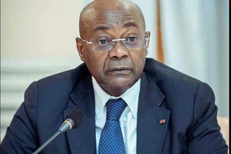 Sénat : Pacôme Moubelet défend "protection des Gabonais de l'étranger"