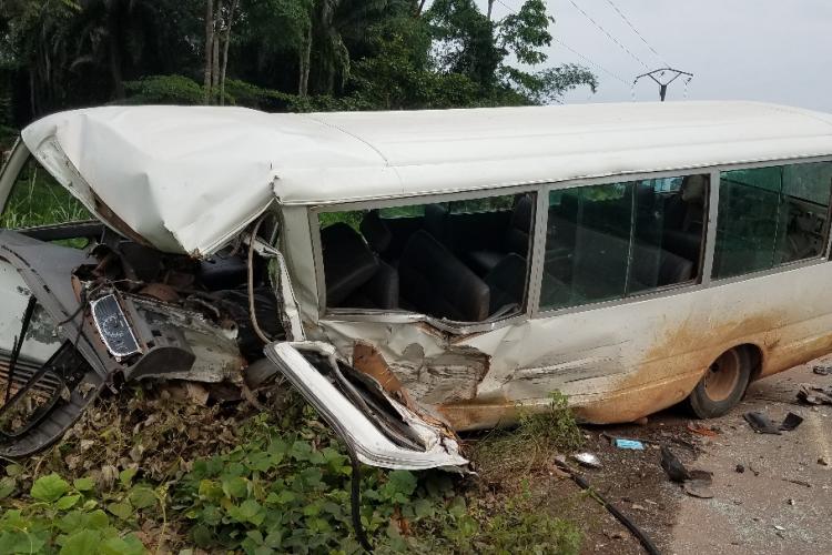 Kango : Un pasteur perd la vie dans un accident qui a fait une dizaine de blessés graves 